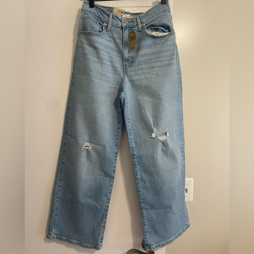 Levi's Light Blue Straight Leg Women's Jeans